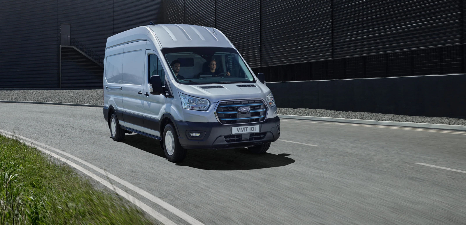 Ford E-Transit: Ετοιμοπαράδοτο το 100% ηλεκτρικό βαν της Ford Pro