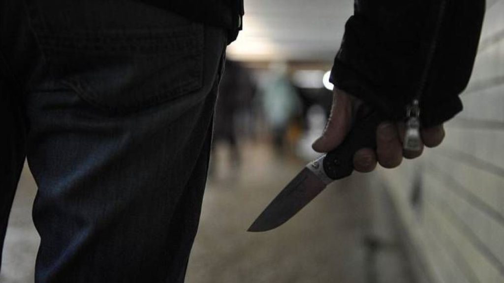 Συνελήφθη 15χρονος μαθητής στην Κάτω Αχαΐα που είχε σουγιά μέσα σε σχολείο