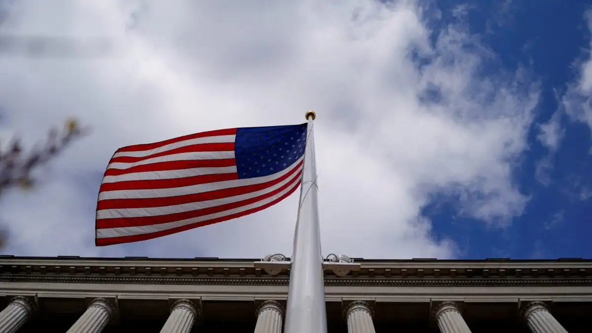 Oι ΗΠΑ εξετάζουν το ενδεχόμενο να δώσουν στην Ουκρανία πληροφορίες για πλήγματα βαθιά στη Ρωσία