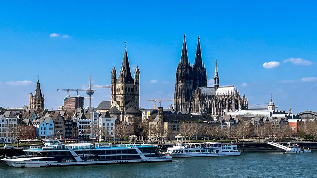 Κολωνία: Η γερμανική πόλη που «γοητεύει» κάθε επισκέπτη (φωτο)