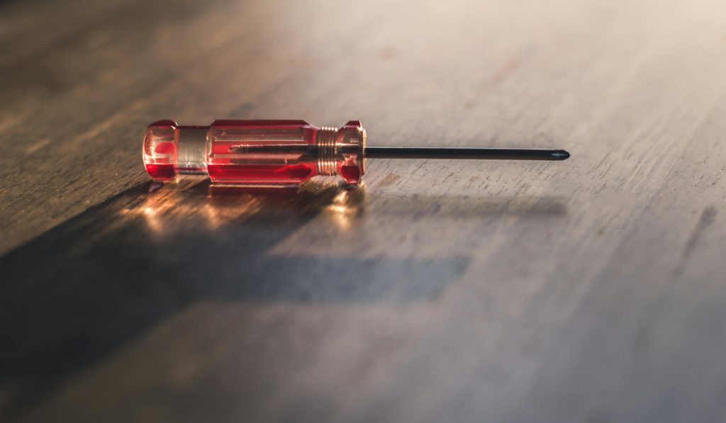 Ιερά Οδός: Με «βαρύ» παρελθόν ο 25χρονος που κάρφωσε κατσαβίδι στο μάτι οδηγού – Είχε συλληφθεί 19 φορές (βίντεο)