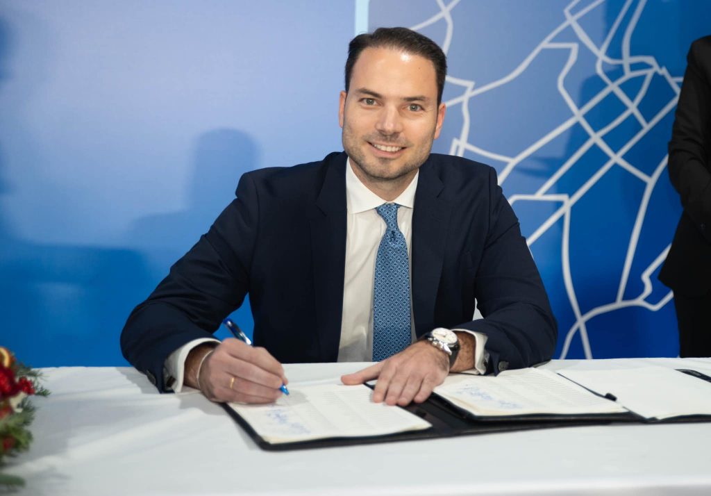 Θύμα κλοπής έπεσε ο αντιπεριφερειάρχης Αττικής Χ.Θεοδωρόπουλος: Toυ άρπαξαν το πορτοφόλι