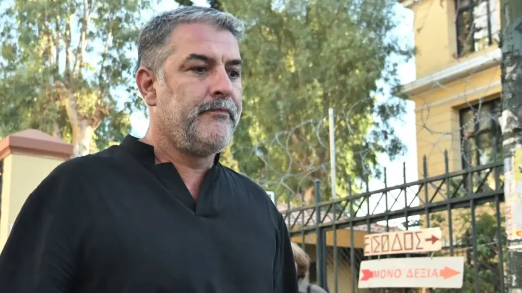 Β.Μπισμπίκης για τροχαίο στη Φιλοθέη: «Ήθελα να ζητήσω συγγνώμη από τους ανθρώπους εκεί και μετά να μιλήσω δημόσια»