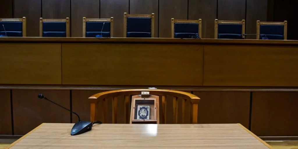 Ρίο: Ποινή φυλάκισης δύο ετών σε ιδιοκτήτες βίλας – Ο κηπουρός τους πέθανε από ασφυξία στον βόθρο της κατοικίας