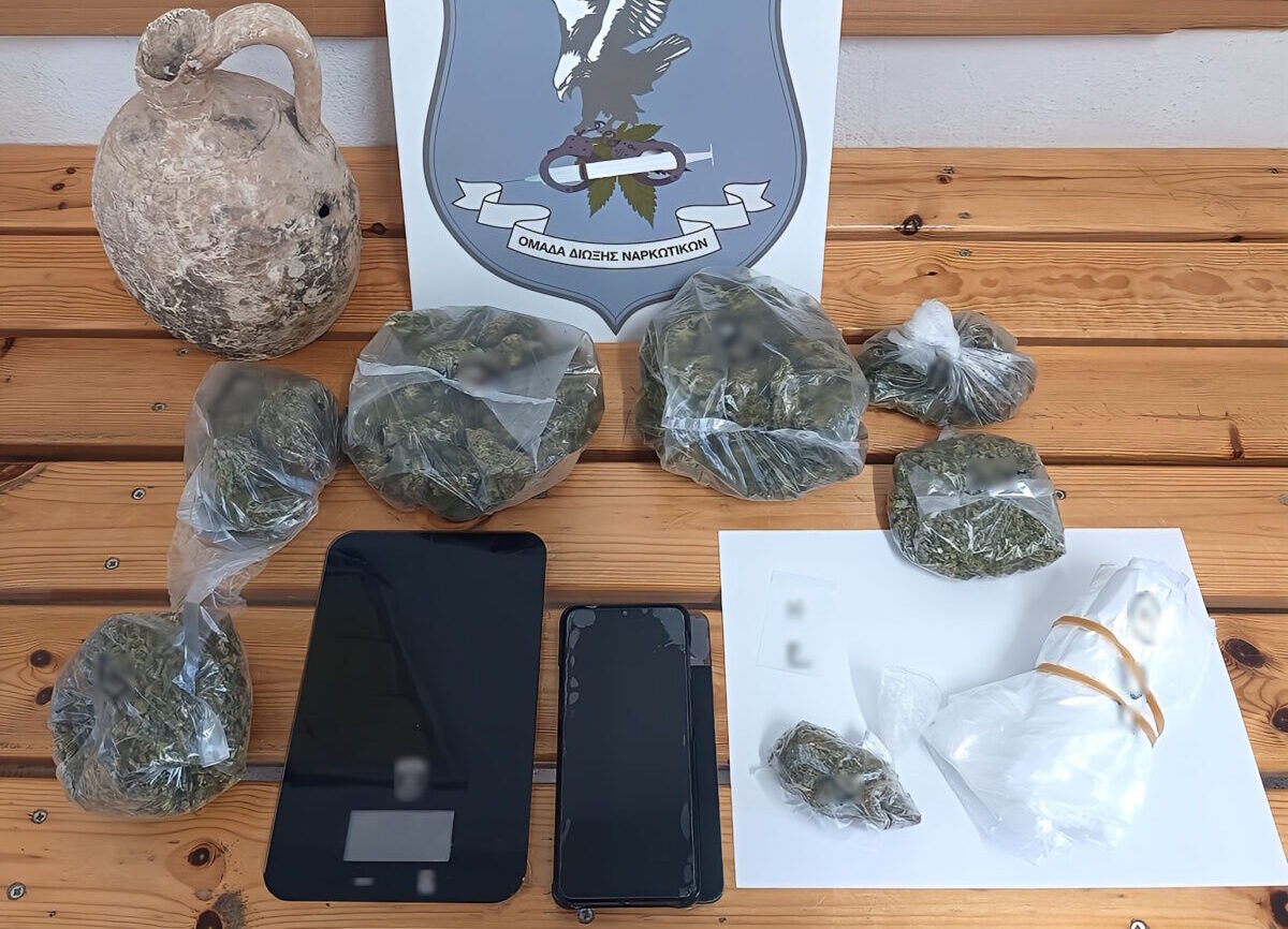 Χαλκιδική: Συνελήφθη 70χρονος αρχαιοκάπηλος – Στο σπίτι του βρέθηκαν και ποσότητες κάνναβης (φωτο)