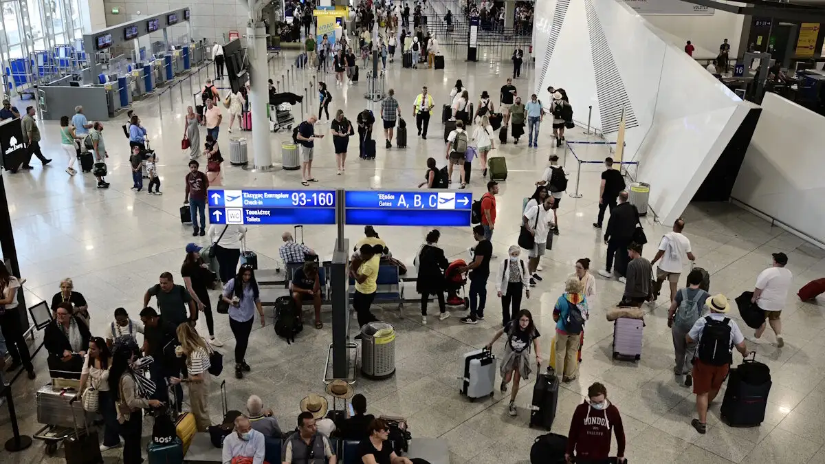 Μέσω  Αθήνας επιστρέφουν σε Γαλλία και Ιταλία 28 Γάλλοι και 15 Ιταλοί που απελαύνει το  Ισραήλ