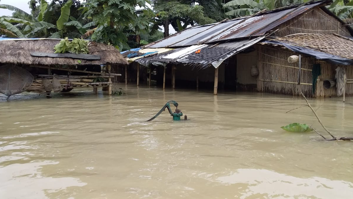 Σφοδρές πλημμύρες πλήττουν Ινδία και Νεπάλ: Τουλάχιστον 60 νεκροί