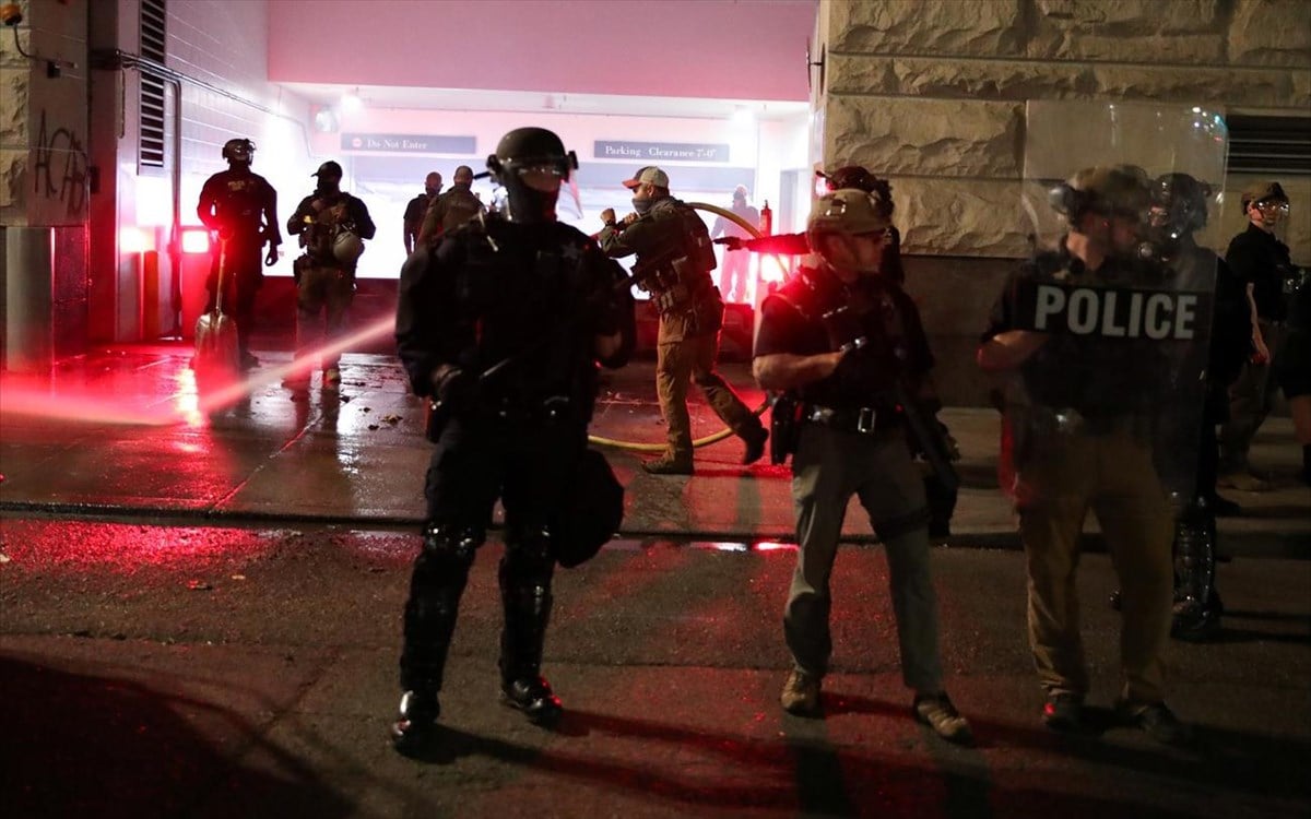 Δικαστής μπλοκάρει την ανάπτυξη 200 Εθνοφρουρών στο Πόρτλαντ