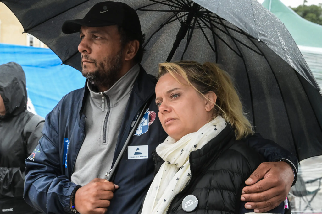 Σύζυγος Π.Ρούτσι: «Δεν καλέσαμε τον Β.Μπισμπίκη και τη Δ.Βανδή» (βίντεο)