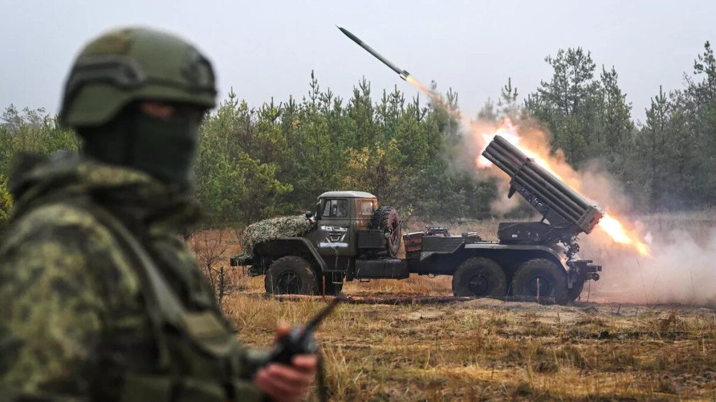 Σφοδρές μάχες στο πέρασμα Κλεμπάν-Μπίκσκογιε: Oι ρωσικές δυνάμεις προελαύνουν νότια της Κονσταντινόβκα