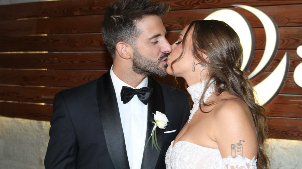 Δείτε φωτογραφίες από τον γάμο του Γ.Λιβάνη και της Α.Δημητροπούλου – Το ζευγάρι βάφτισε και τον γιο τους