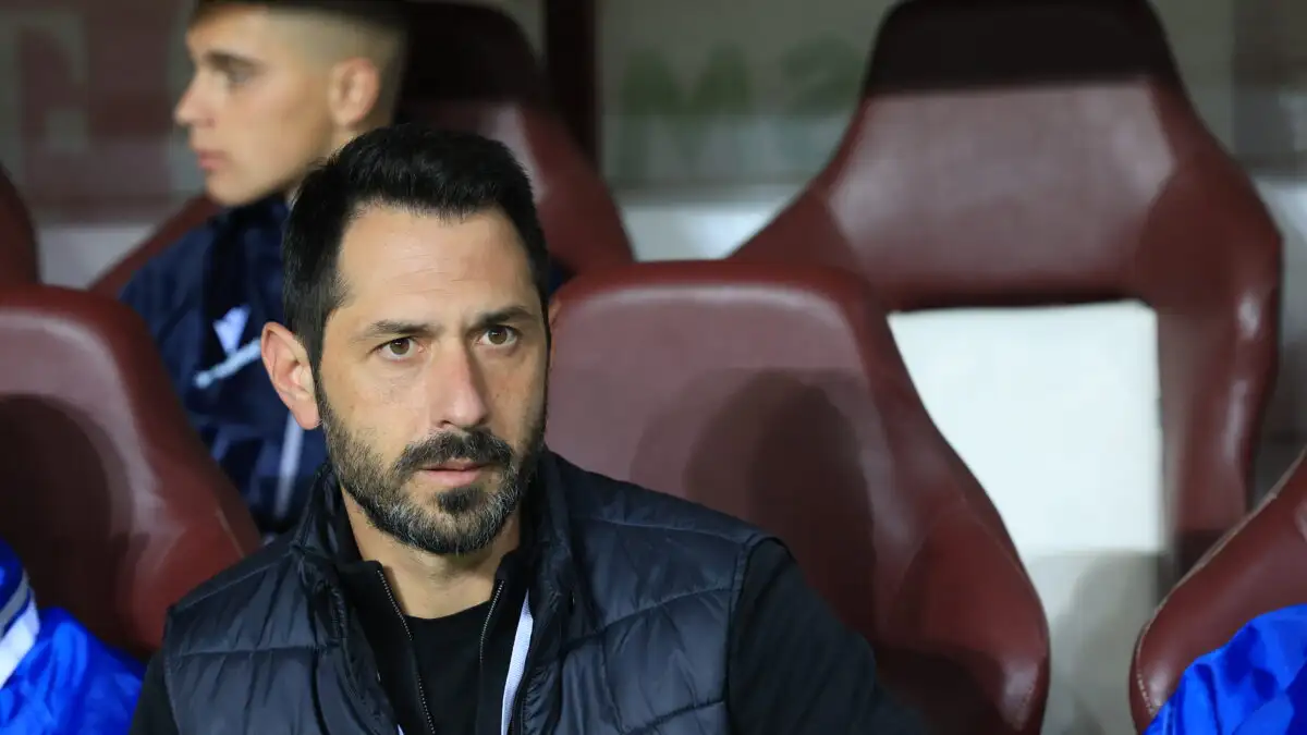 ΑΕΛ Νovibet: Ο Γιώργος Πετράκης άκουσε τα… εξ αμάξης και μετά απολύθηκε