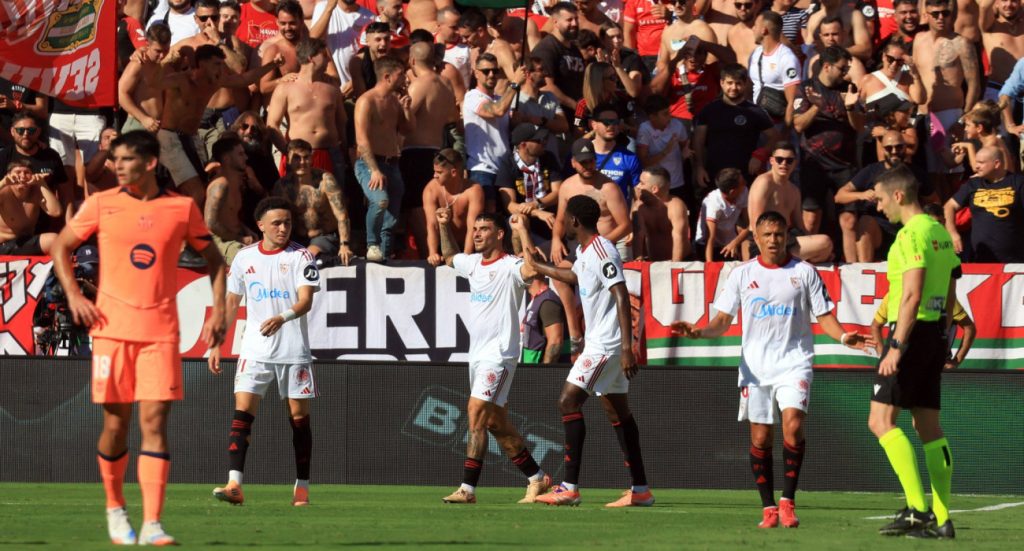 Σεβίλλη – Μπαρτσελόνα 4-1: Ντροπιαστική ήττα για τους Καταλανούς – Τους διέσυρε η ομάδα του Ματίας Αλμέιδα