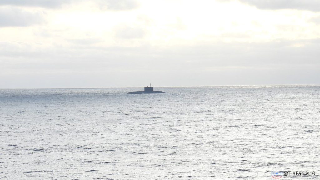 Ρωσικό υποβρύχιο Νοβοροσίσκ: Αναδύθηκε στην επιφάνεια της θάλασσας & συνεχίζει το ταξίδι του προς τη Βαλτική