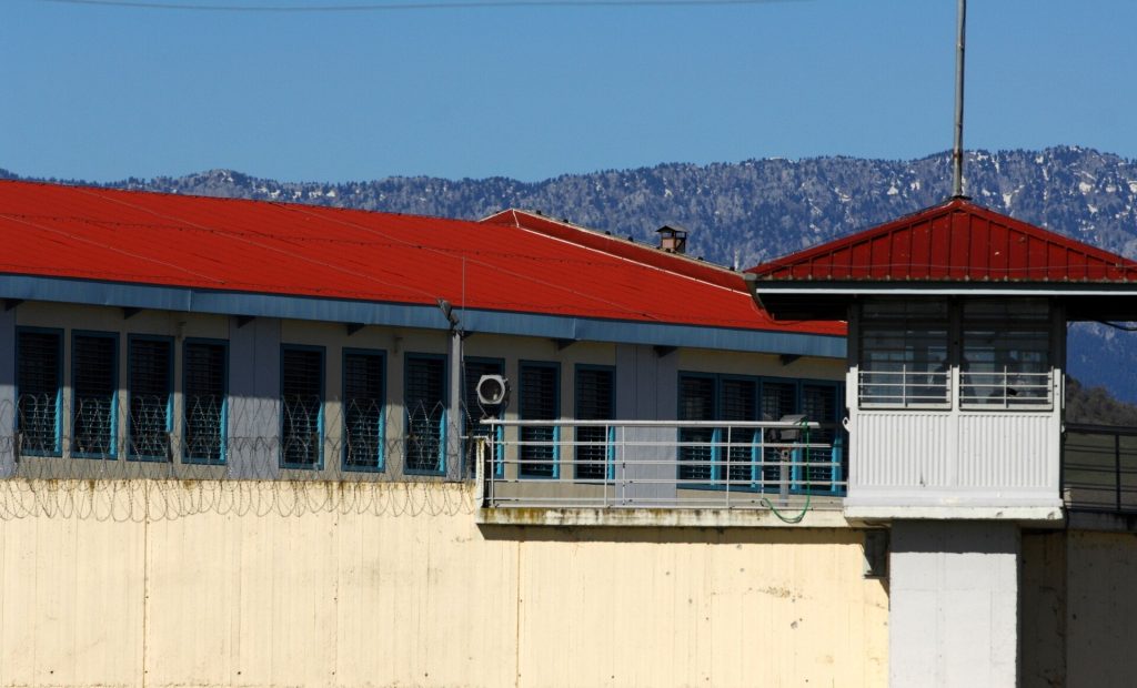 Φυλακές Τρικάλων: Eντοπίστηκαν αυτοσχέδια μαχαίρια και usb – Η ανακοίνωση της ΕΛ.ΑΣ.