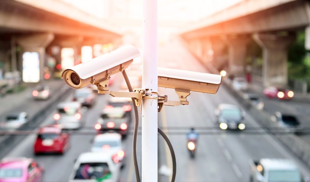 «Big Brother» στους δρόμους της Αττικής: Σε αυτά τα σημεία μπήκαν οι πρώτες 41 έξυπνες κάμερες
