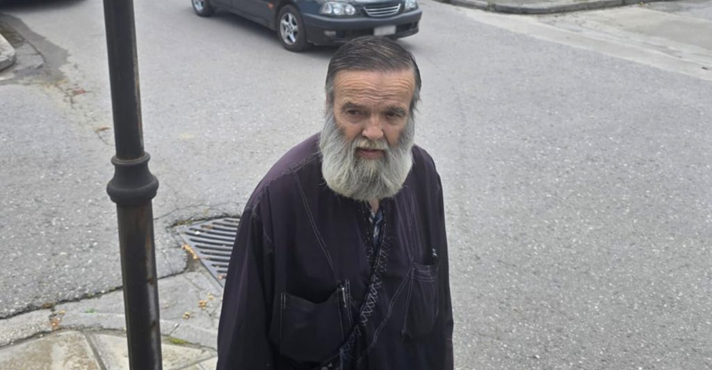 Λάρισα: «Έφυγε» από τη ζωή ο πατέρας Λάμπρος μετά τη δολοφονία της 52χρονης κόρης του από τον εγγονό του