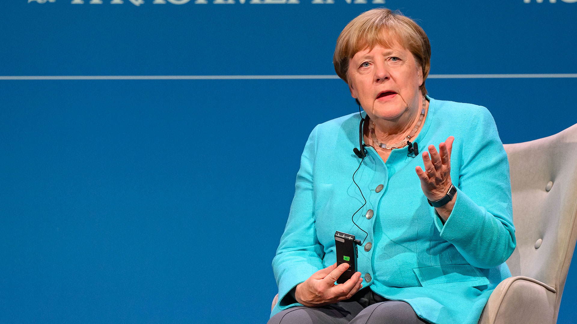 Α.Μέρκελ: «Ο Covid-19, η Πολωνία και οι χώρες της Βαλτικής ευθύνονται που σταματήσαμε να μιλάμε με την Ρωσία»