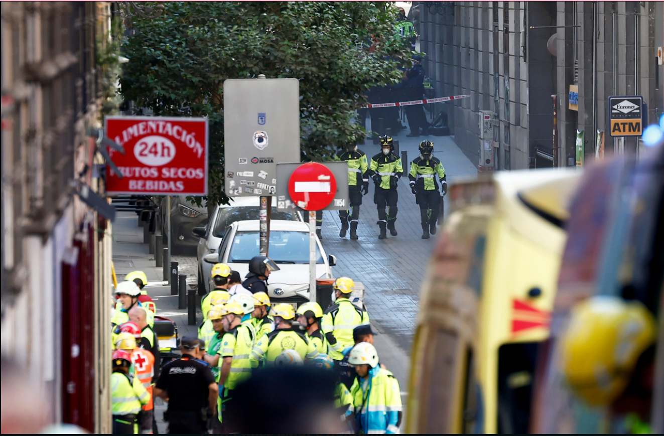 Μαδρίτη: Κατέρρευσε εξαώροφο κτίριο στο κέντρο – Τουλάχιστον τέσσερις εγκλωβισμένοι (upd) (βίντεο)