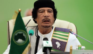 Όταν ο Μοαμάρ Καντάφι είχε προβλέψει ότι ο θάνατός του θα «πνίξει» την ΕΕ με παράνομους μετανάστες