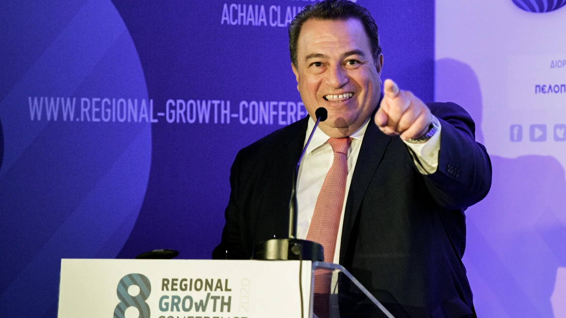 Βιβλίο παρουσιάζει ο Ε.Στυλιανίδης: Απών ο Α.Σαμαράς – Η χειραψία Κ.Καραμανλή-Κ.Μητσοτάκη