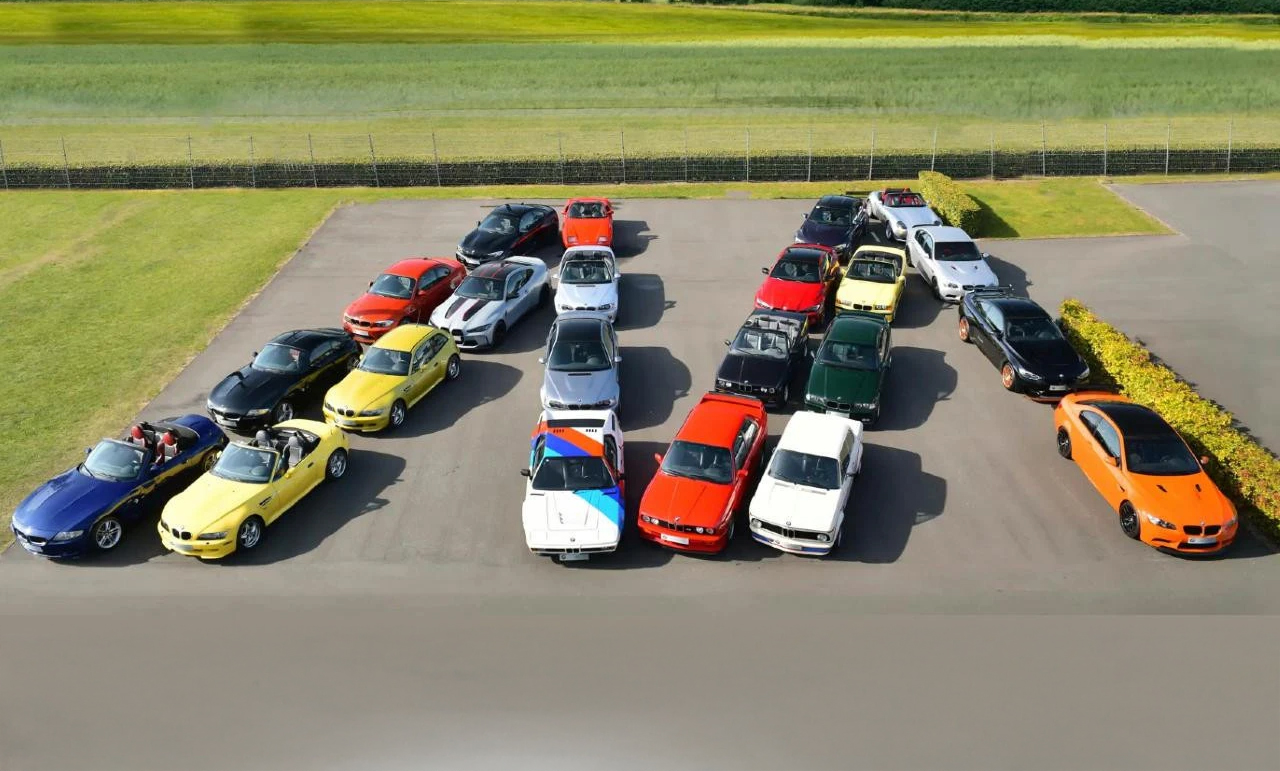 Εντυπωσιακή συλλογή BMW M στο σφυρί στο Motorworld του Μονάχου