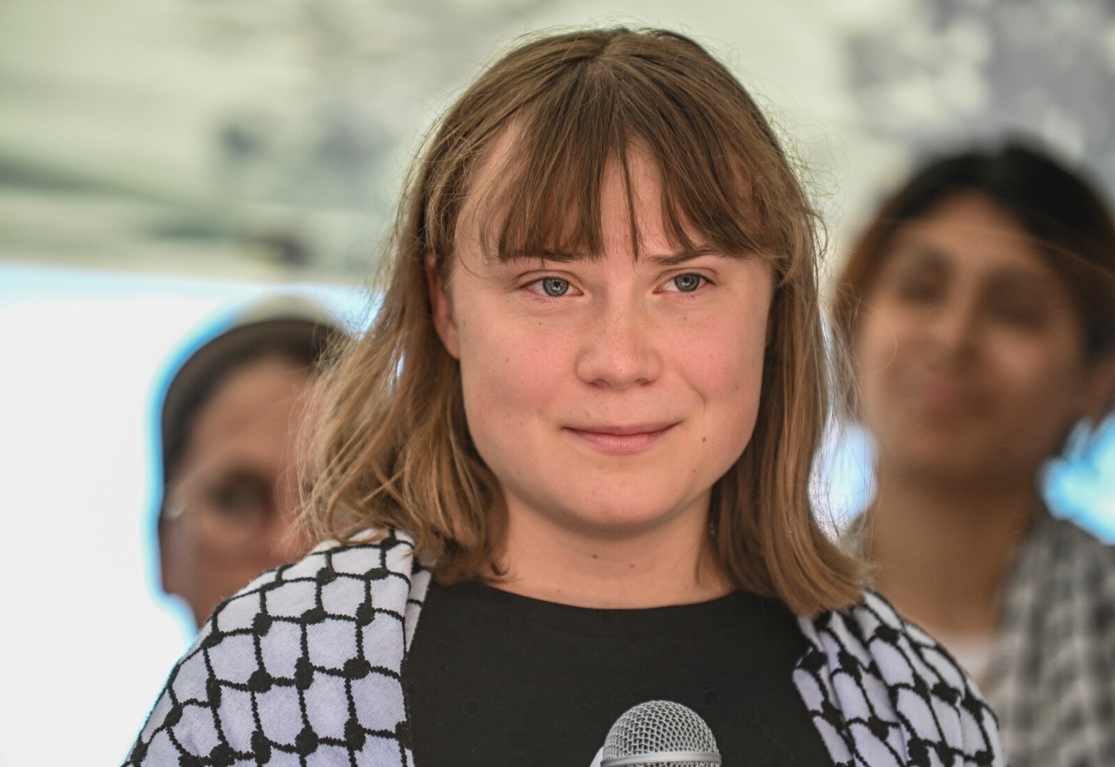 «Θύελλα» αντιδράσεων προκάλεσε η Γ.Τούνμπεργκ: Παρουσίασε Ισραηλινό όμηρο ως Παλαιστίνιο κρατούμενο (φωτο)