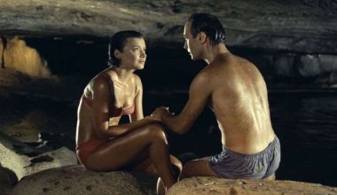 Η σπηλιά που γεννήθηκε ο έρωτας ανάμεσα στον Μπάρκουλη και στην Καρέζη στην ταινία «Τζένη-Τζένη»