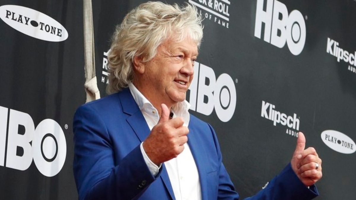 «Έφυγε» από τη ζωή σε ηλικία 82 ετών ο τραγουδιστής και μπασίστας των Moody Blues Τζον Λοτζ