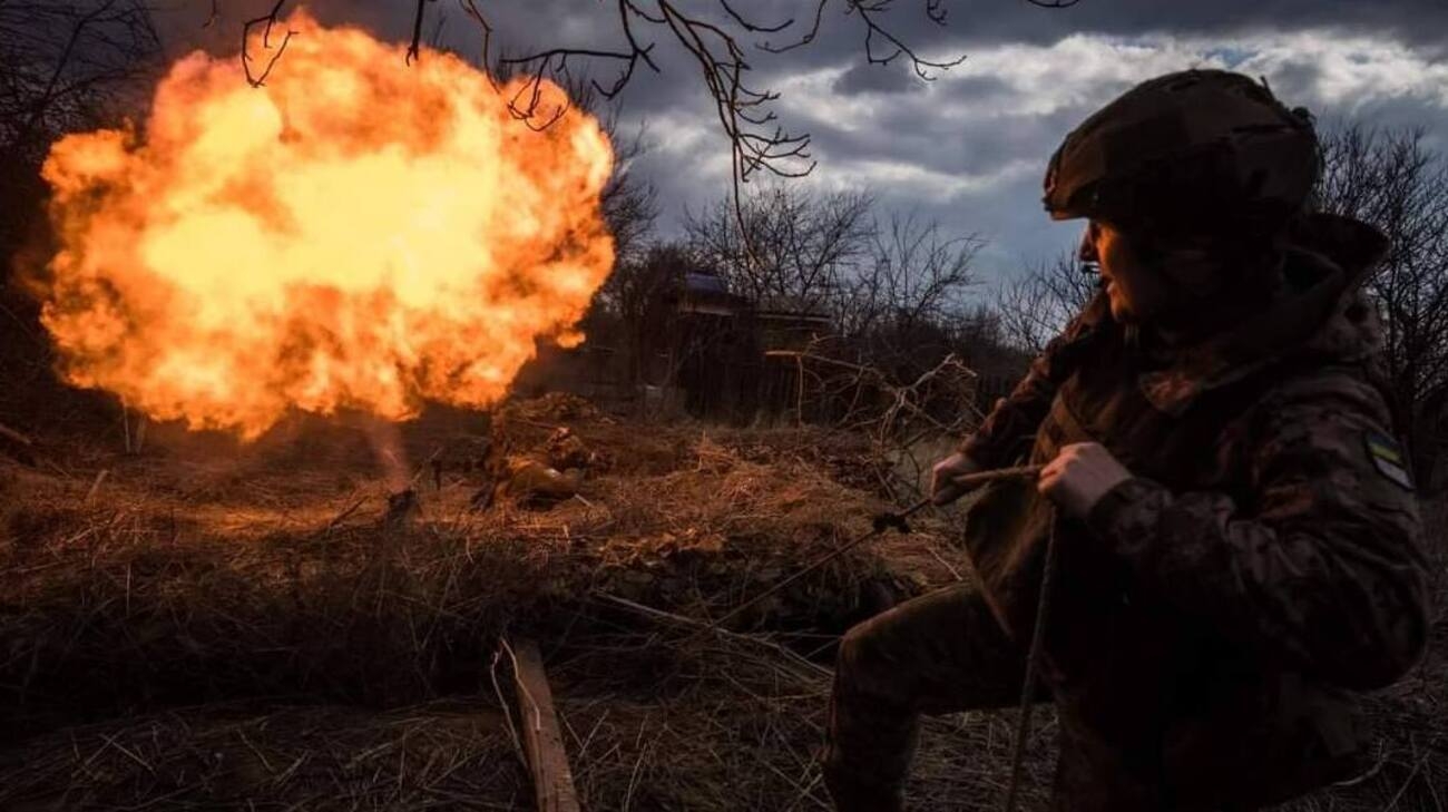 Δείτε πως ένας Ρώσος στρατιώτης διέλυσε μόνος του υπόγειο καταφύγιο των Ουκρανών στη Ζαπορίζια (βίντεο)