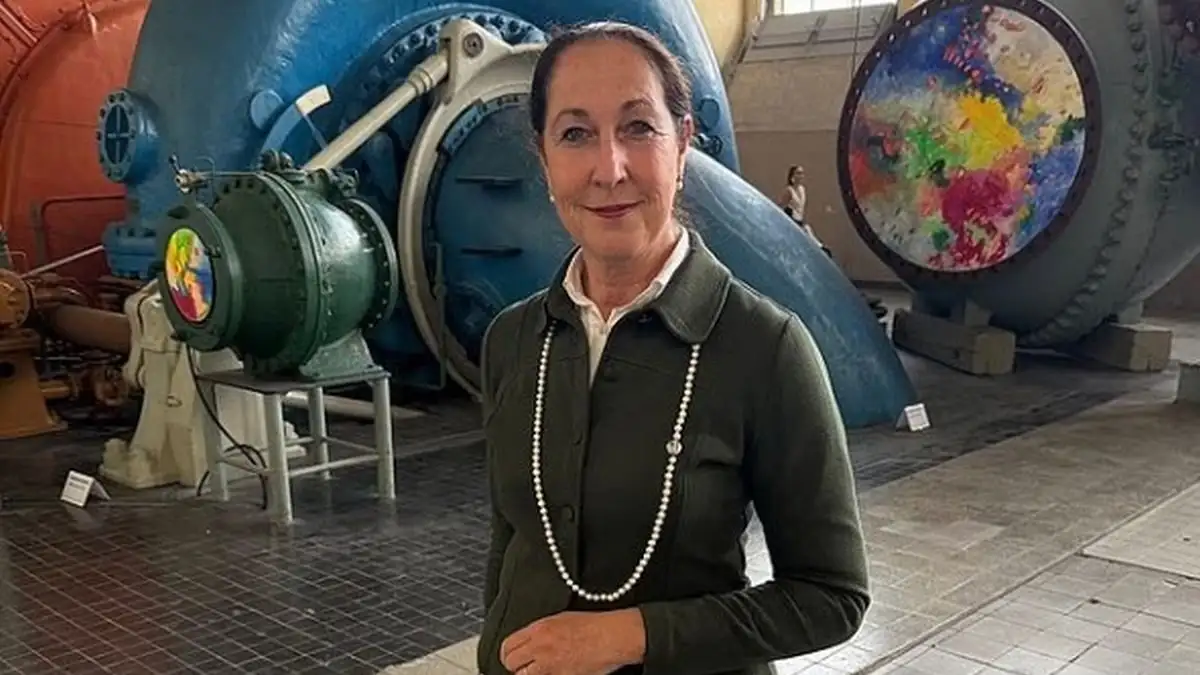 Η θετή κόρη βασάνιζε επί ώρες την Γερμανίδα δήμαρχο: Την μαχαίρωσε, της έκαψε τα μαλλιά και της έσπασε το κεφάλι!