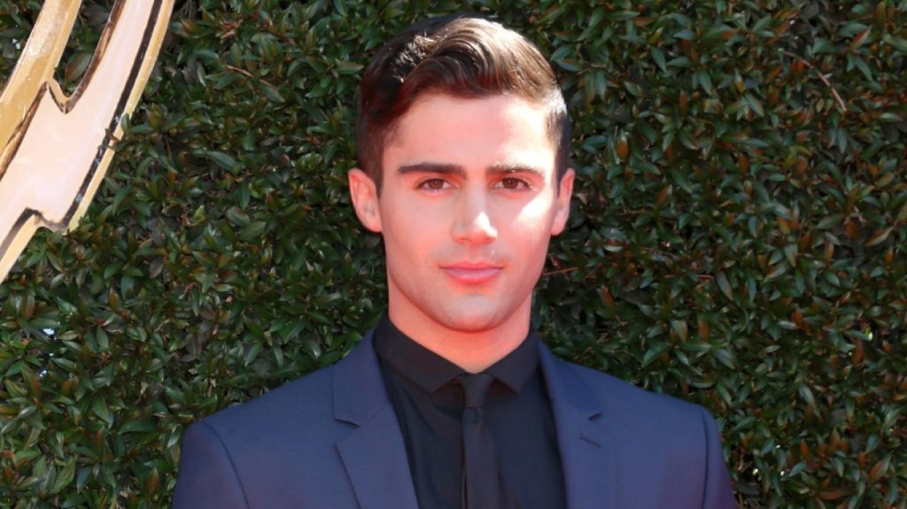 Μαξ Έριχ: Ο διάσημος ηθοποιός οδηγείται σε κέντρο απεξάρτησης μετά τον ξυλοδαρμό της μητέρας του