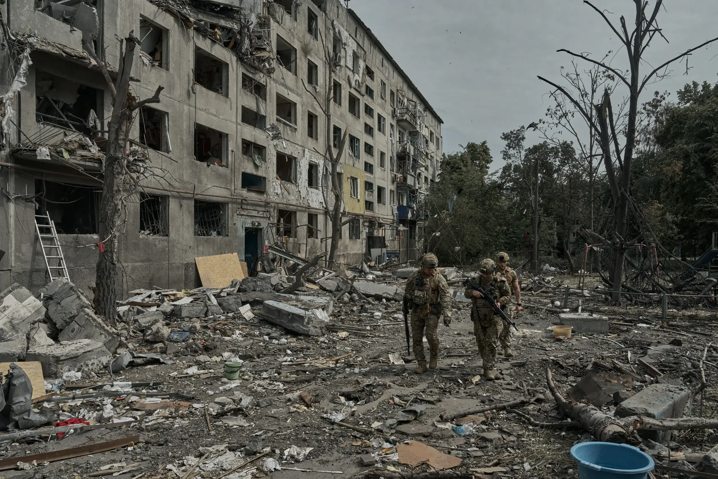 «Κρανίου τόπος» το κέντρο του Ποκρόβσκ: Έχουν καταστραφεί τα πάντα – Μόνο οι εκκλησίες δεσπόζουν αλώβητες (βίντεο)