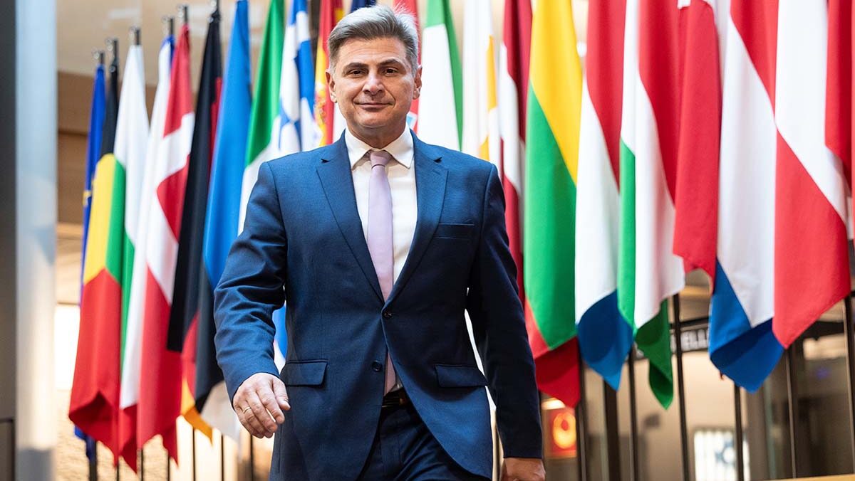 Ν.Φαραντούρης: «Η Αθήνα πρέπει να πει ηχηρό “όχι” στο Βερολίνο για τη συμμετοχή της Τουρκίας στην ευρωπαϊκή Άμυνα»