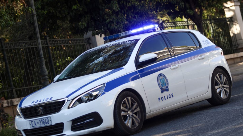 Αττική: Εξαρθρώθηκε σπείρα που «ξάφριζε» σπίτια με τη μέθοδο της απασχόλησης – Συνελήφθη ο αρχηγός και τρία μέλη