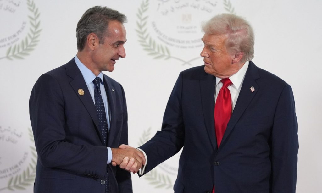 Ο Κυριάκος Μητσοτάκης συναντήθηκε με τον Ντόναλντ Τραμπ στην Αίγυπτο (φωτο)