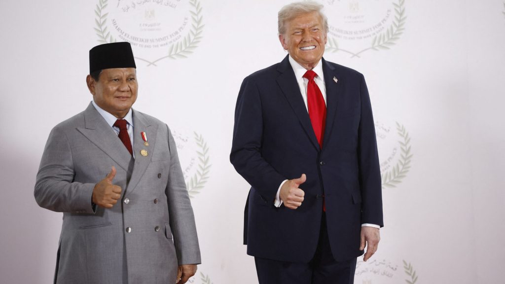 Ο πρόεδρος της Ινδονησίας συζητούσε με τον Τραμπ με ανοιχτά μικρόφωνα: «Θέλω να μιλήσω με τον γιο σου Έρικ»