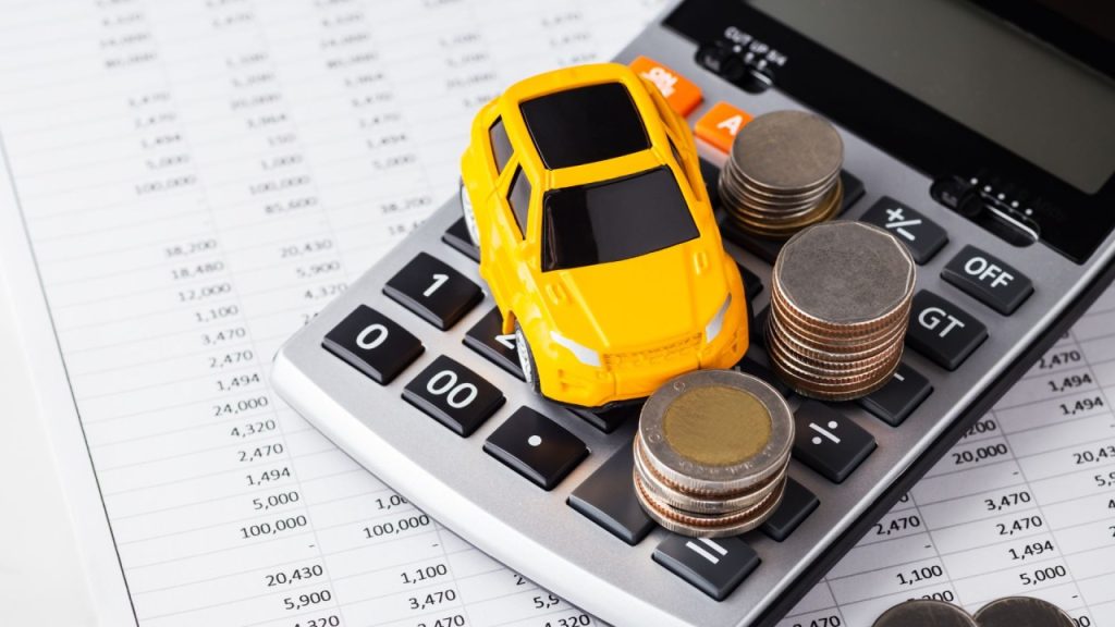 Τέλη κυκλοφορίας 2026: Πότε θα αναρτηθούν τα ειδοποιητήρια και ποια τα πρόστιμα για τους «ξεχασιάρηδες»