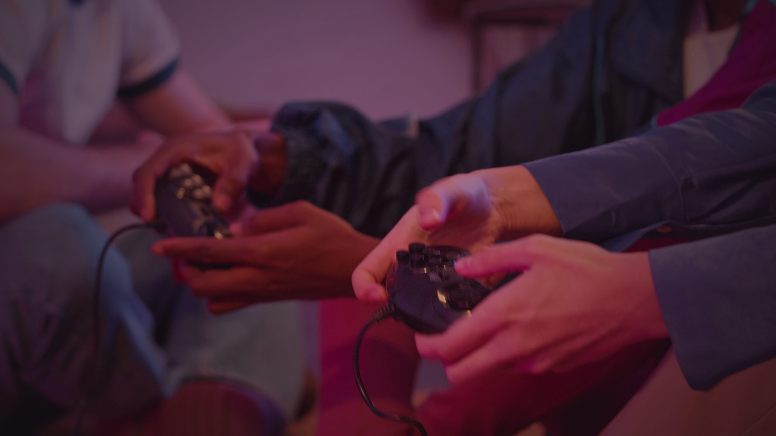 Η επιστροφή των Retro Games: Γιατί τα παλιά παιχνίδια είναι ξανά cool και της μόδας;