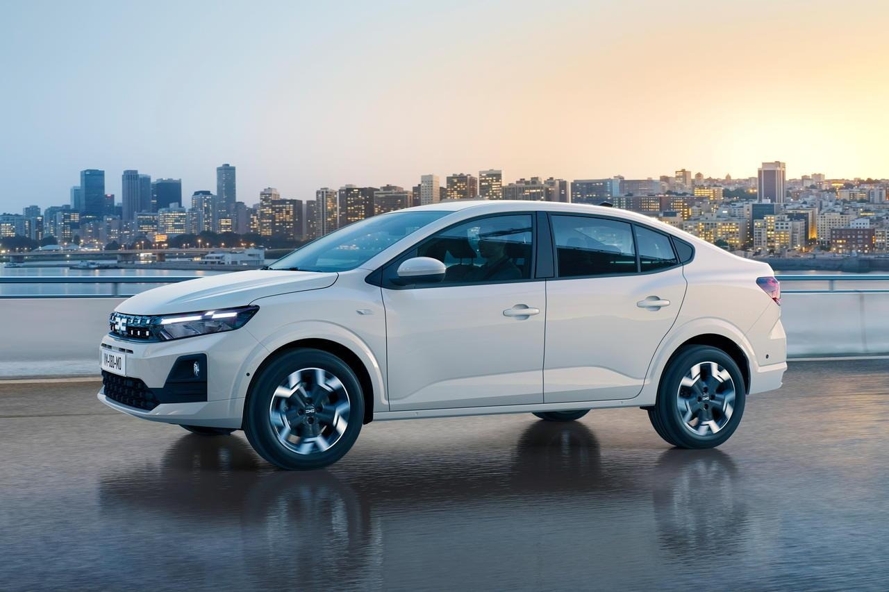 Αυτό είναι το ανανεωμένο και πιο ώριμο Dacia Logan