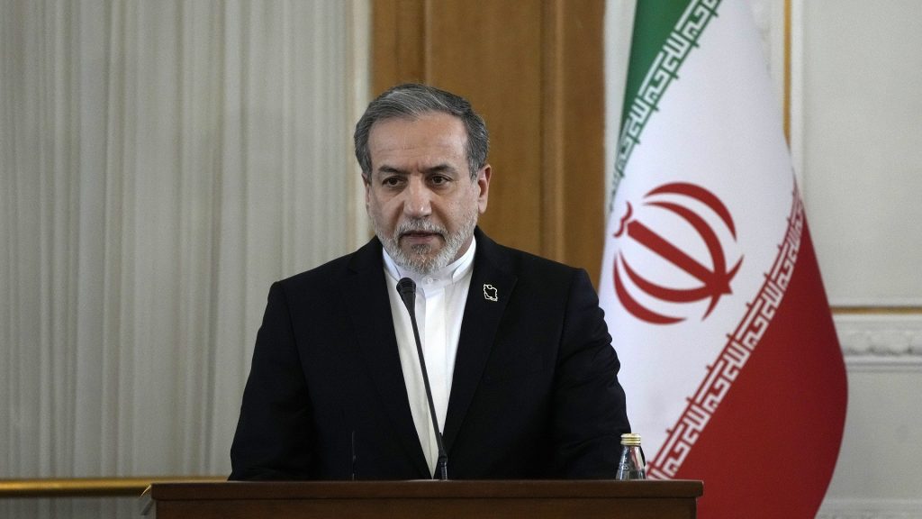 ΥΠΕΞ Ιράν: «Η πρόσκληση του Ν.Τραμπ για διάλογο είναι αντιφατική»