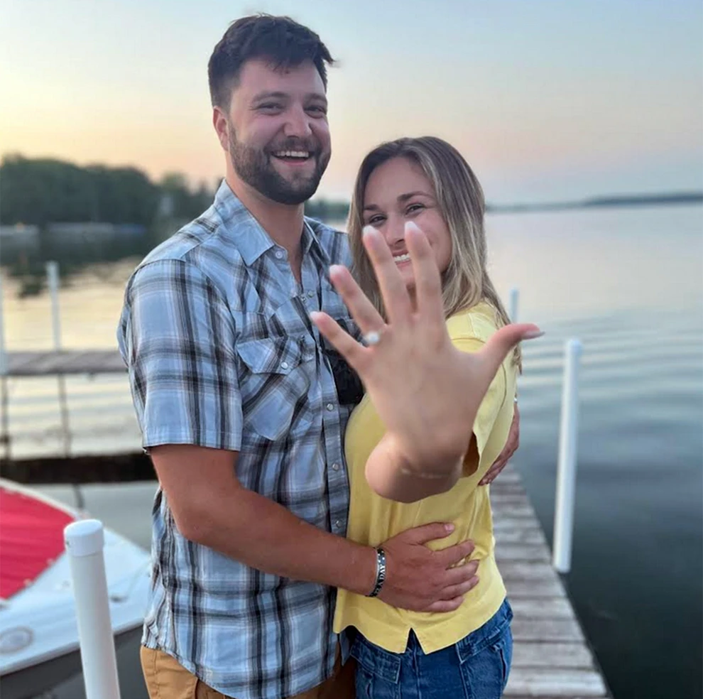 ΗΠΑ: Παντρεμένοι λιγότερο από έναν χρόνο βρέθηκαν νεκροί μαζί μέσα σε αμάξι