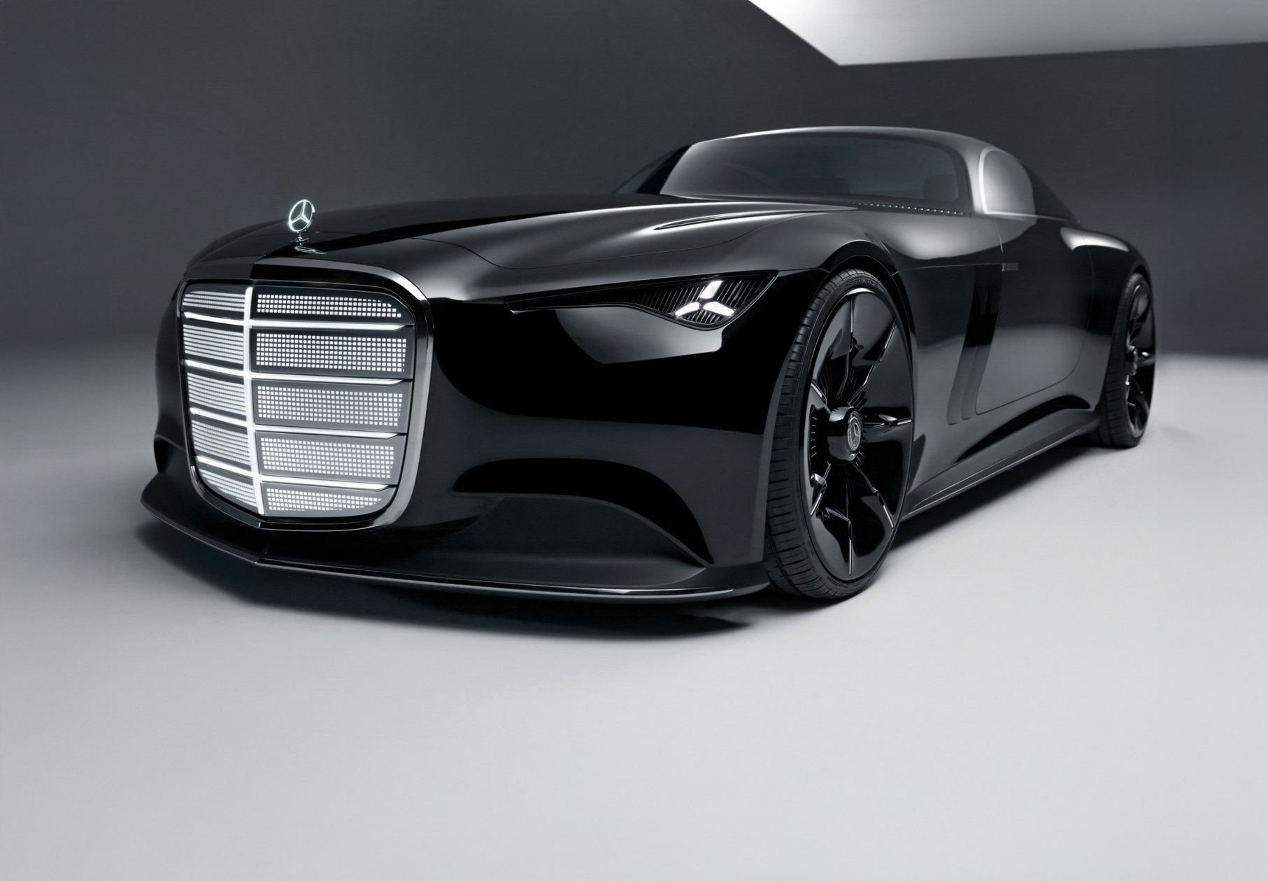 Mercedes-Benz Vision Iconic: Τρομακτική και μαγευτική ταυτόχρονα (βίντεο)