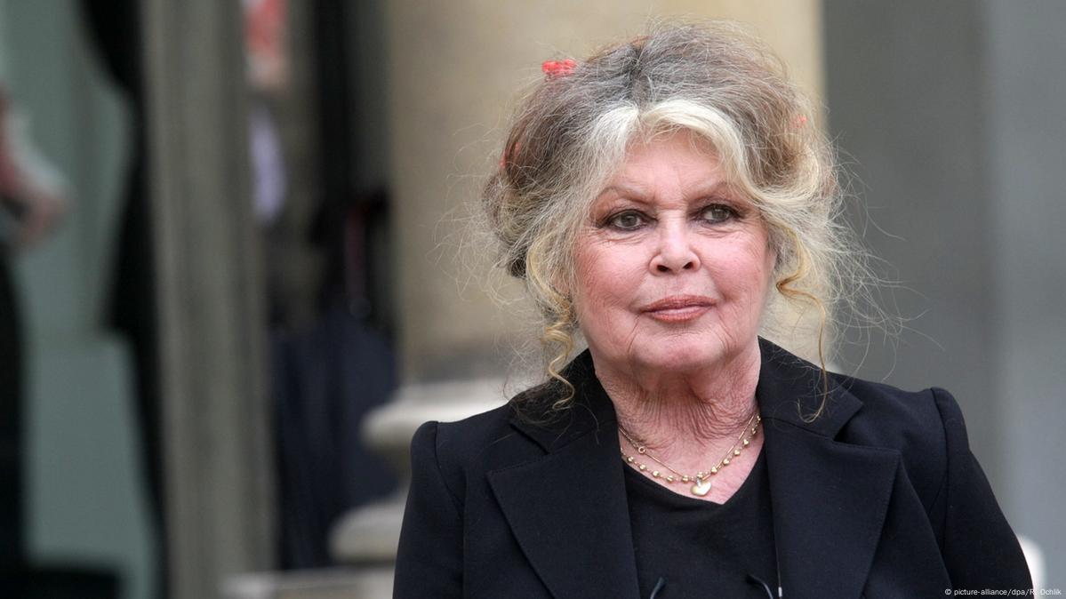 Αντιμέτωπη με σοβαρό πρόβλημα υγείας η Μ.Μπαρντό: Yπεβλήθη σε χειρουργική επέμβαση