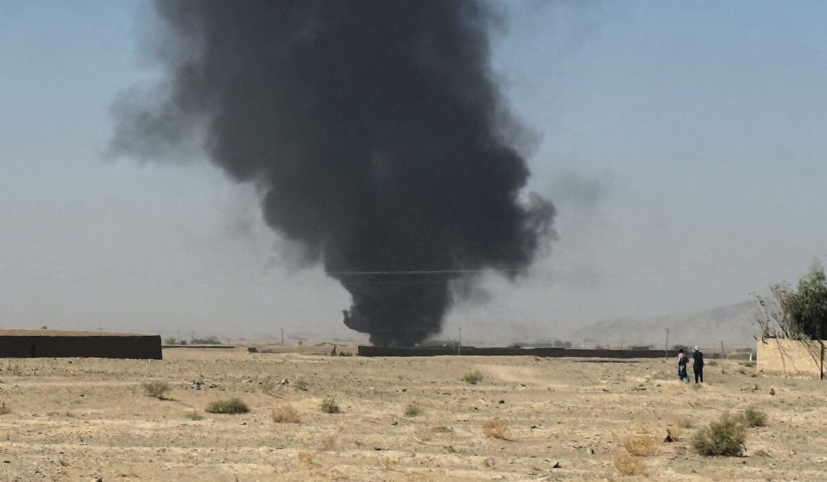 Οι Ταλιμπάν καταγγέλλουν πως το Πακιστάν παραβίασε την εκεχειρία και βομβάρδισε τρεις περιοχές