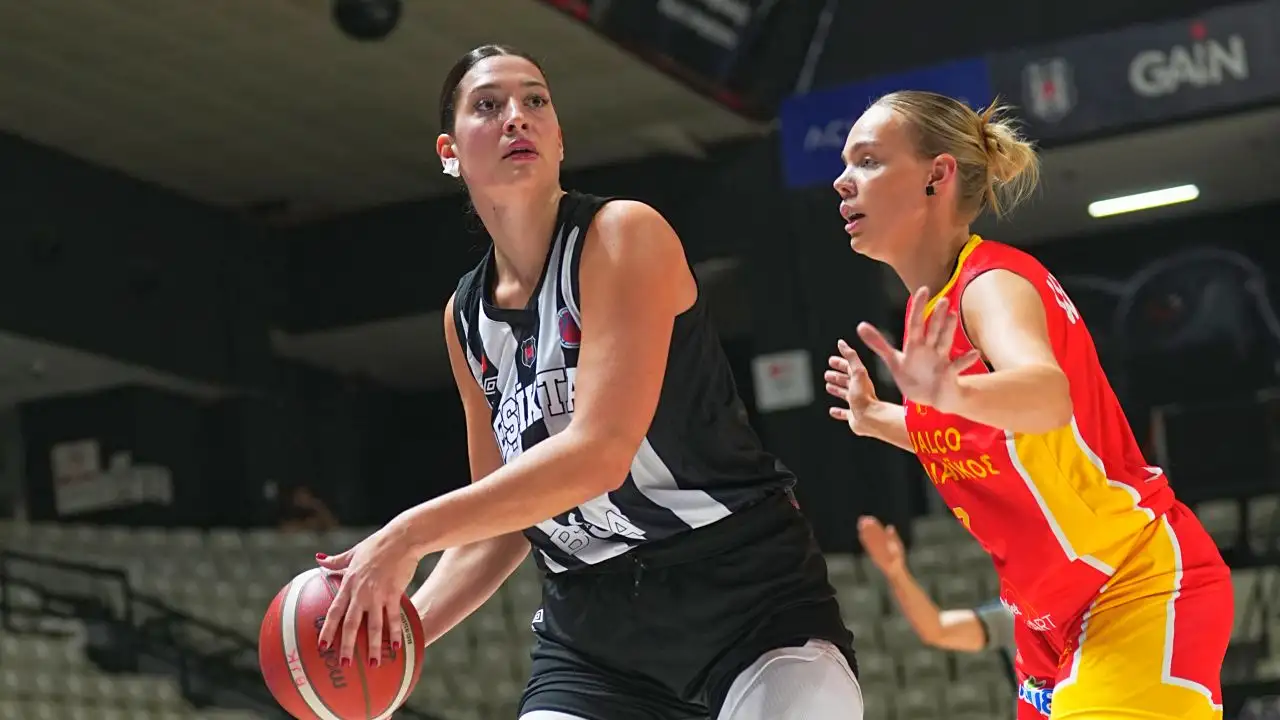 Δείτε το υποτιμητικό ποστ της Μπεσίκτας για τις παίκτριες του Αθηναϊκού – Τις παρουσιάζει ως σερβιτόρες (φωτο)