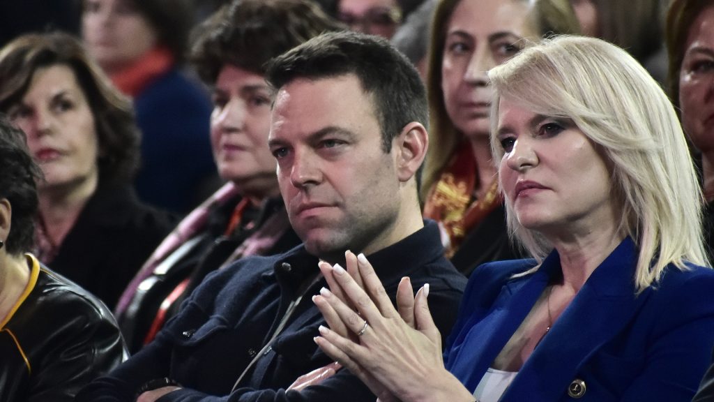 «Καβγάς» ανάμεσα στην Θ.Τζάκρη και τον Σ.Κασσελάκη διέρρευσε στα social media: «Έχεις διχάσει πολύ κόσμο» (φωτο)