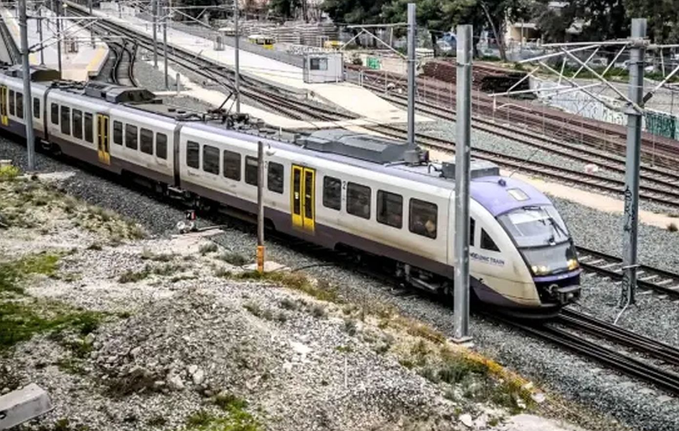 Hellenic Train: Ακινητοποιήθηκε λόγω τεχνικού προβλήματος η αμαξοστοιχία που εκτελούσε το δρομολόγιο Κιάτο – Αίγιο