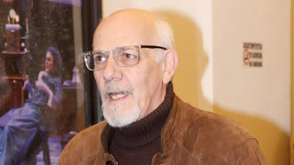 Γ.Κιμούλης: «Το πιο επικίνδυνο να μην σε αναγκάσει η αντοχή των άλλων στη χυδαιότητα να γίνεις κι εσύ χυδαίος»