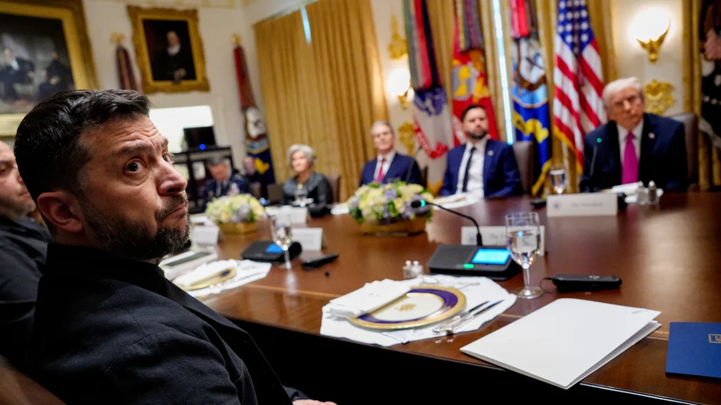 Ντόναλντ Τραμπ σε Β.Ζελένσκι: «Ή αποδέχεσαι τους όρους της Ρωσίας ή αντιμετωπίζεις την καταστροφή»